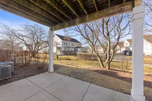 32006 Millard Circle, Warrenville, IL 60555 - Photo 23