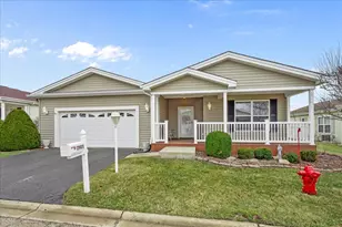 2905 Carousel Ct, Grayslake, IL 60030 - Photo 1