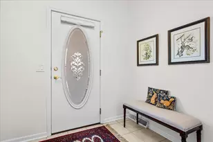 2905 Carousel Ct, Grayslake, IL 60030 - Photo 3