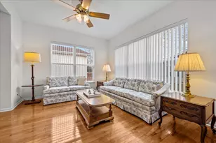 2905 Carousel Ct, Grayslake, IL 60030 - Photo 11