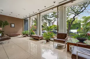 1455 N Sandburg Terrace, Chicago, IL 60610 - Photo 13