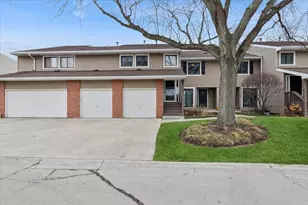 [Address not provided], Buffalo Grove, IL 60089 - Photo 1