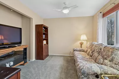 [Address not provided], Buffalo Grove, IL 60089 - Photo 13