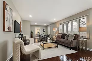 75 Carthage Ln, Hoffman Estates, IL 60169 - Photo 3