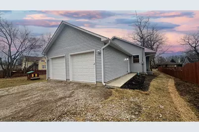 3108 Elizabeth Avenue, Zion, IL 60099 - Photo 3