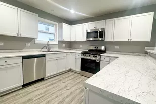 3108 Elizabeth Ave, Zion, IL 60099 - Photo 11