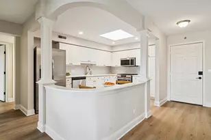 5 S Pine St, Mount Prospect, IL 60056 - Photo 9