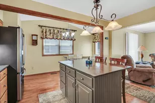 2207 Eshcol Ave, Zion, IL 60099 - Photo 9
