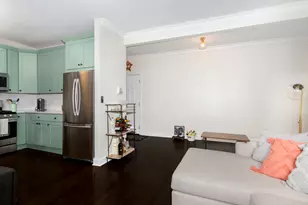 1335 W Lunt Ave, Chicago, IL 60626 - Photo 9