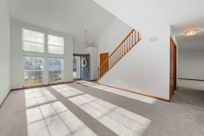 642 Nichole Lane, Geneva, IL 60134 - Photo 3