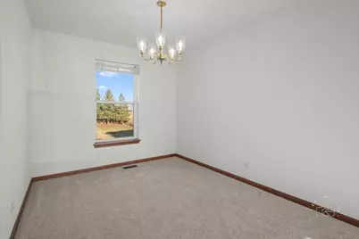 642 Nichole Lane, Geneva, IL 60134 - Photo 5