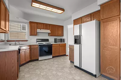 642 Nichole Lane, Geneva, IL 60134 - Photo 7