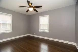 8500 S Prairie Ave, Chicago, IL 60619 - Photo 17