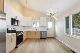 350 N Central Ave, Wood Dale, IL 60191 - Photo 7