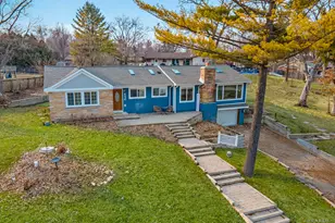 4433 Wildwood Dr, Crystal Lake, IL 60014 - Photo 3