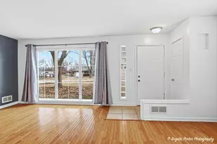 2936 Witchwood Ln, Waukegan, IL 60087 - Photo 7