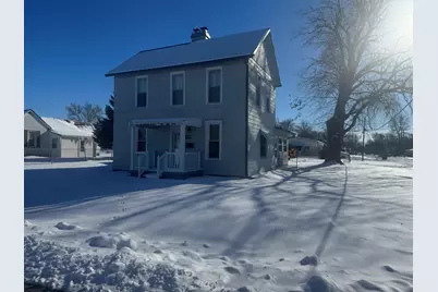 602 E Webster Street, Clifton, IL 61727 - Photo 1