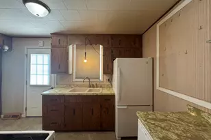 602 E Webster St, Clifton, IL 61727 - Photo 9