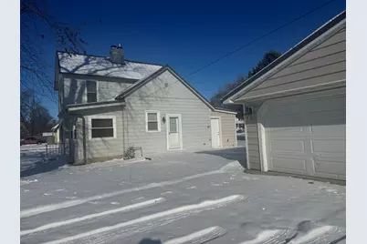 602 E Webster Street, Clifton, IL 61727 - Photo 3