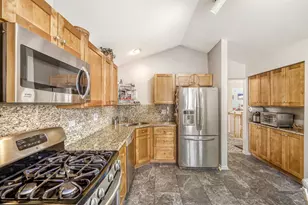 1619 Camberley Ct, Bartlett, IL 60103 - Photo 9