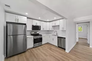 6758 W 64th Pl, Chicago, IL 60638 - Photo 3