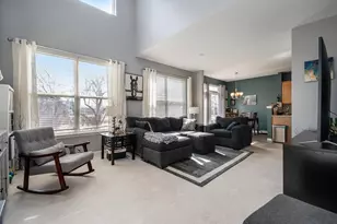 2413 Sunrise Cir, Aurora, IL 60503 - Photo 3