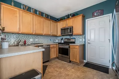 2413 Sunrise Circle #2413, Aurora, IL 60503 - Photo 5