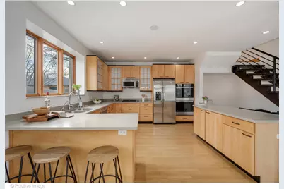 2801 W Eastwood Avenue, Chicago, IL 60625 - Photo 9