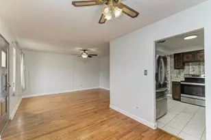 8625 43rd St, Lyons, IL 60534 - Photo 7