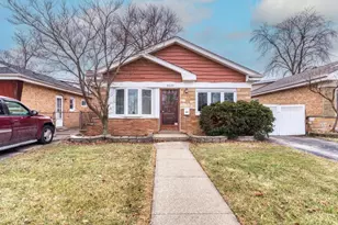 8625 43rd St, Lyons, IL 60534 - Photo 1