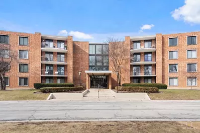 1405 E Central Road #222C, Arlington Heights, IL 60005 - Photo 1