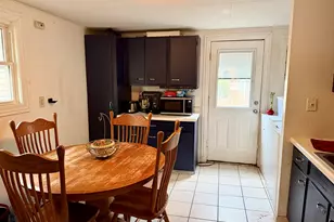 827 Monroe Ave, Carpentersville, IL 60110 - Photo 5