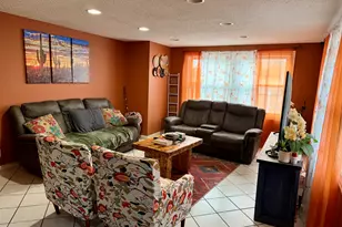 827 Monroe Ave, Carpentersville, IL 60110 - Photo 7