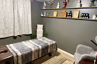 827 Monroe Ave, Carpentersville, IL 60110 - Photo 11