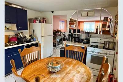 827 Monroe Avenue, Carpentersville, IL 60110 - Photo 3