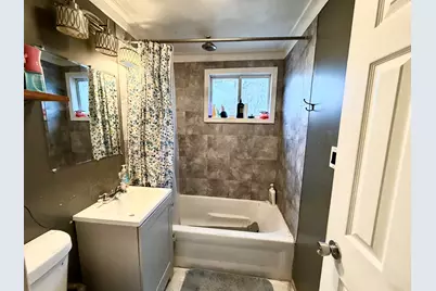 827 Monroe Avenue, Carpentersville, IL 60110 - Photo 15