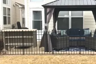 960 Bluebell Cir, Joliet, IL 60431 - Photo 25