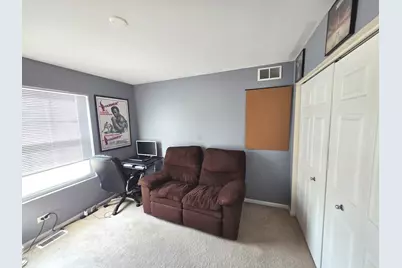 960 Bluebell Circle, Joliet, IL 60431 - Photo 15