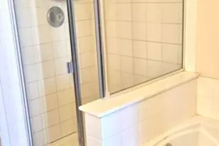 960 Bluebell Cir, Joliet, IL 60431 - Photo 11