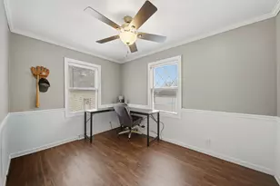 838 N Dement Ave, Dixon, IL 61021 - Photo 13