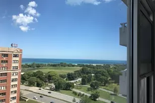 4250 N Marine Dr, Chicago, IL 60613 - Photo 15