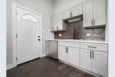 15330 Cherry Lane, Markham, IL 60428 - Photo 5