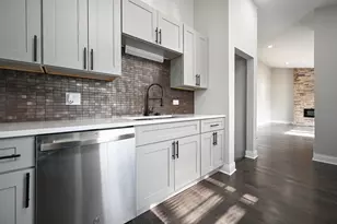 15330 Cherry Ln, Markham, IL 60428 - Photo 3