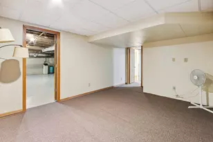 1934 Philip Dr, Dixon, IL 61021 - Photo 39