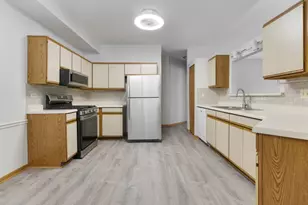 1505 Commodore Ct, Schaumburg, IL 60193 - Photo 11