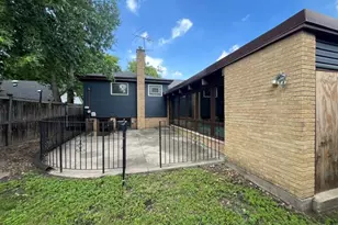 5009 W 101st St, Oak Lawn, IL 60453 - Photo 5