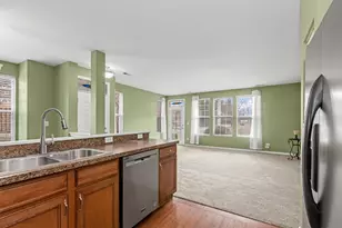 1607 Millbrook Dr, Algonquin, IL 60102 - Photo 9