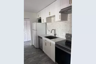 1019 N Boxwood Drive #406, Mount Prospect, IL 60056 - Photo 1