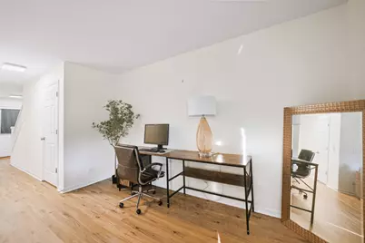 141 W Robinhood Way #141, Bolingbrook, IL 60440 - Photo 11