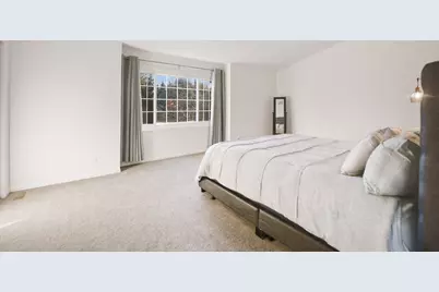 141 W Robinhood Way #141, Bolingbrook, IL 60440 - Photo 15